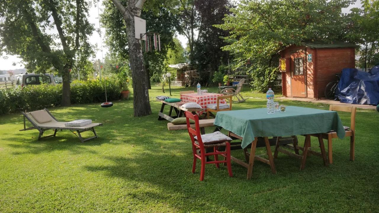 La Luna Nel Parco Bed & Breakfast